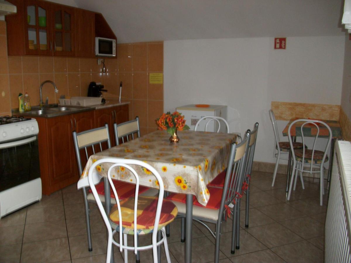 Eden Vendeghaz Hotell Miskolc Exteriör bild
