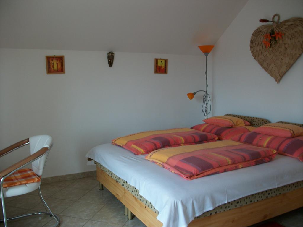Eden Vendeghaz Hotell Miskolc Exteriör bild