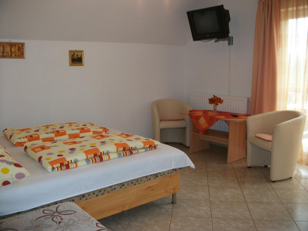 Eden Vendeghaz Hotell Miskolc Exteriör bild